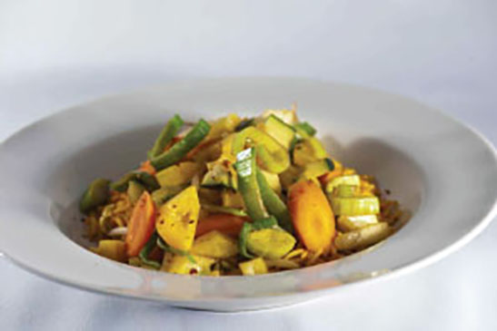 Wokgemüse mit Kurkumareis